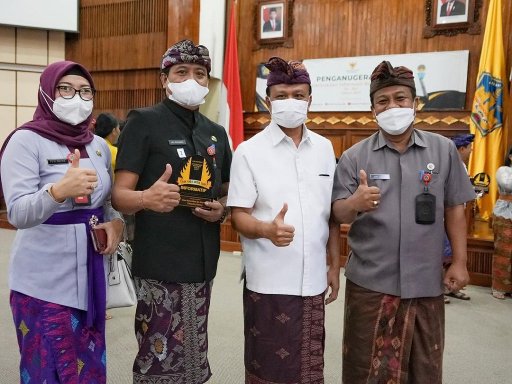 Penganugerahan Keterbukaan Informasi Publik